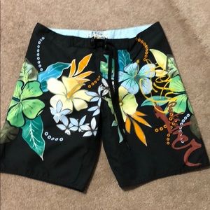 Women’s Roxy boardshorts